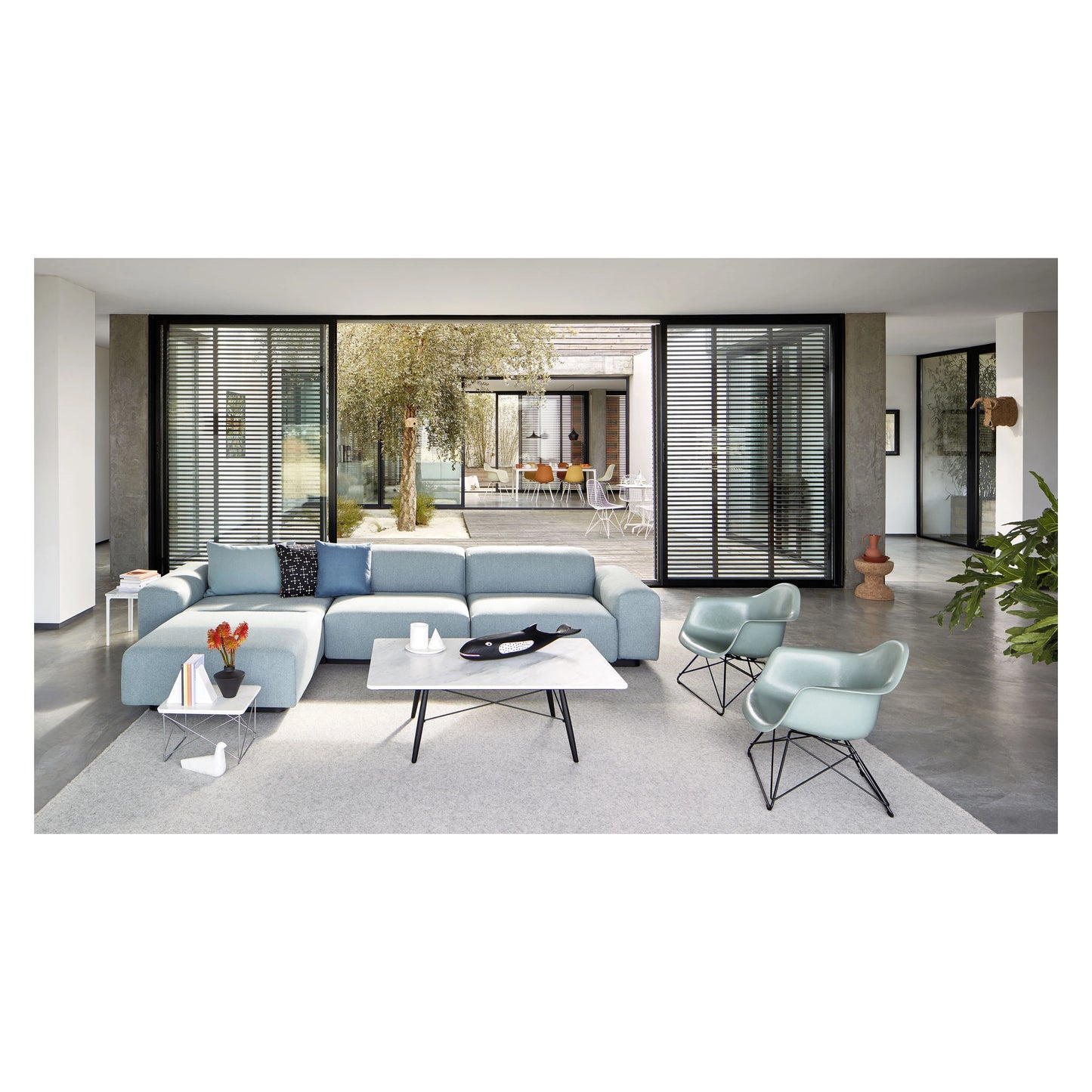 Vitra Eames LTR Occasional pöytä valkoinen/kromi
